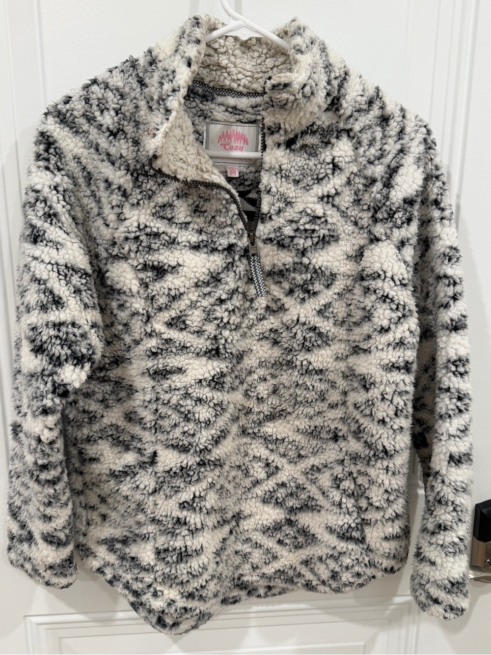 Cozy Ivory & Black Sherpa Pullover
